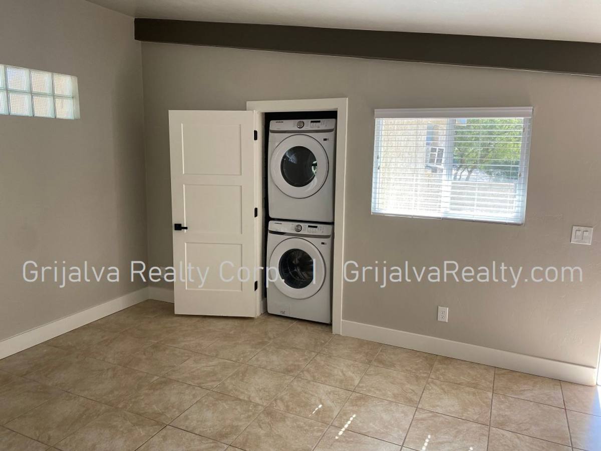 Apartment for rent at 2923-2941 E 10th St, Tucson, AZ 85716