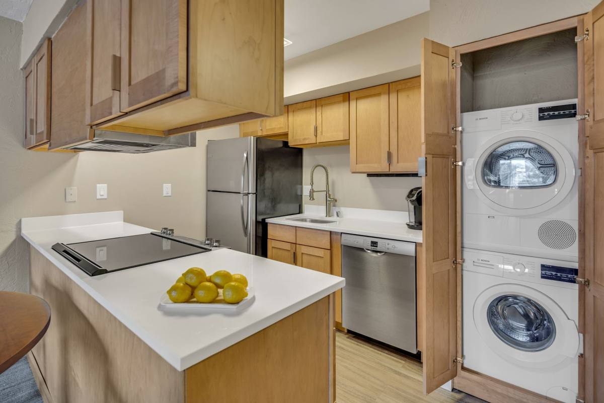 Apartment for rent at 540 L St, Anchorage, AK 99501