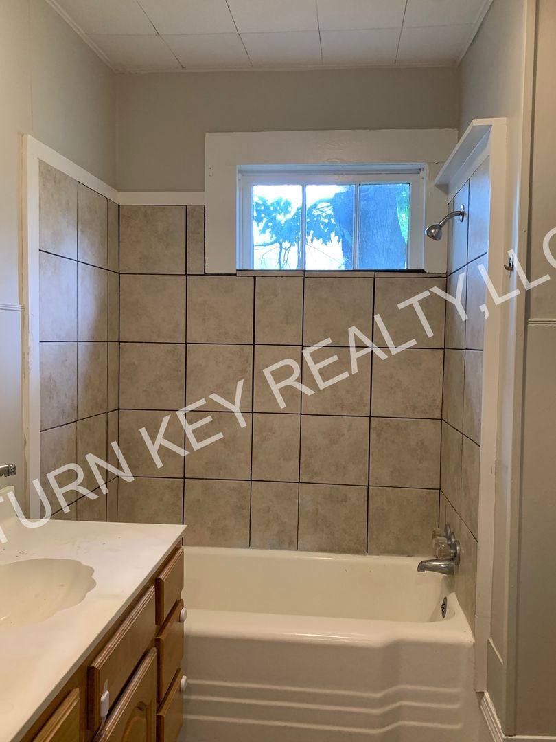 Apartment for rent at 1826 2nd Ave N, Birmingham, AL 35210
