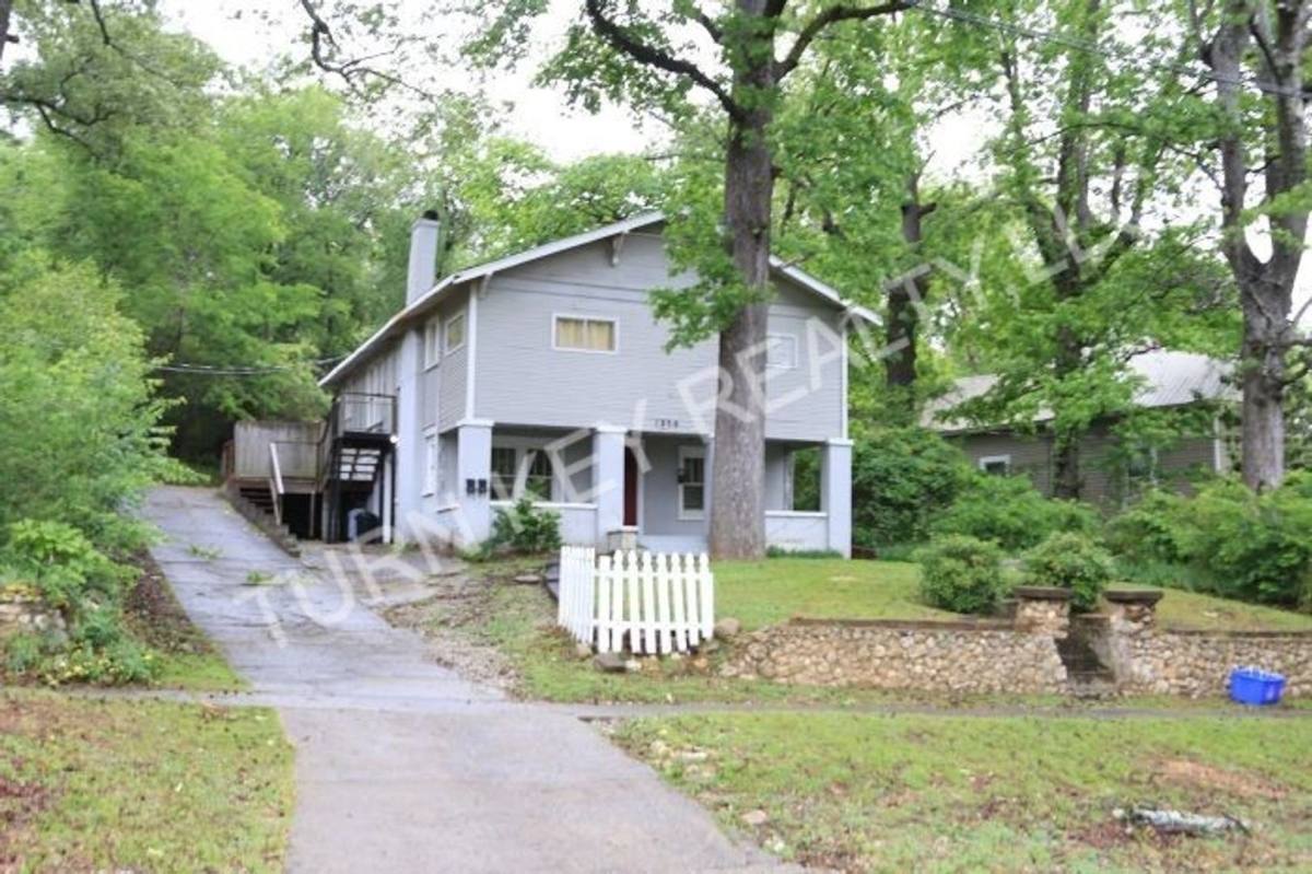 Apartment for rent at 1826 2nd Ave N, Birmingham, AL 35210