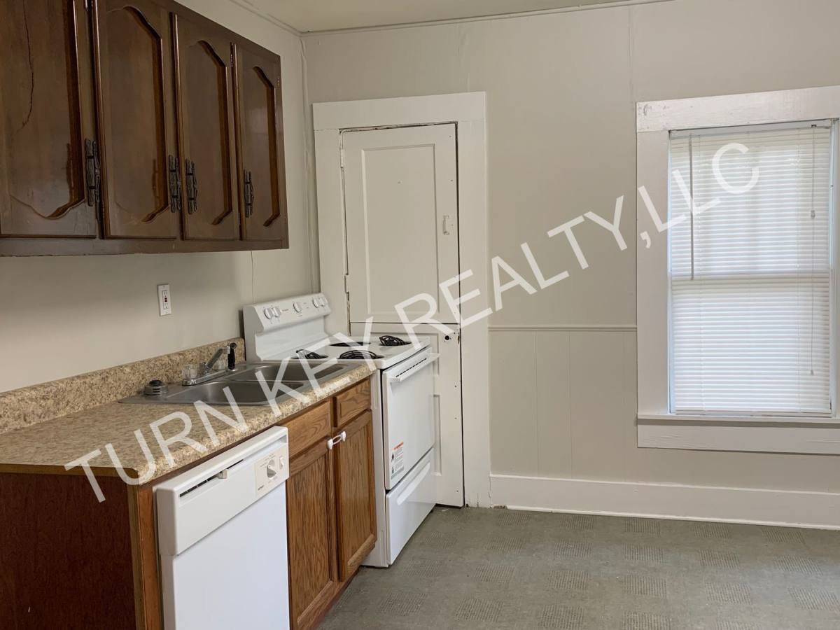 Apartment for rent at 1826 2nd Ave N, Birmingham, AL 35210