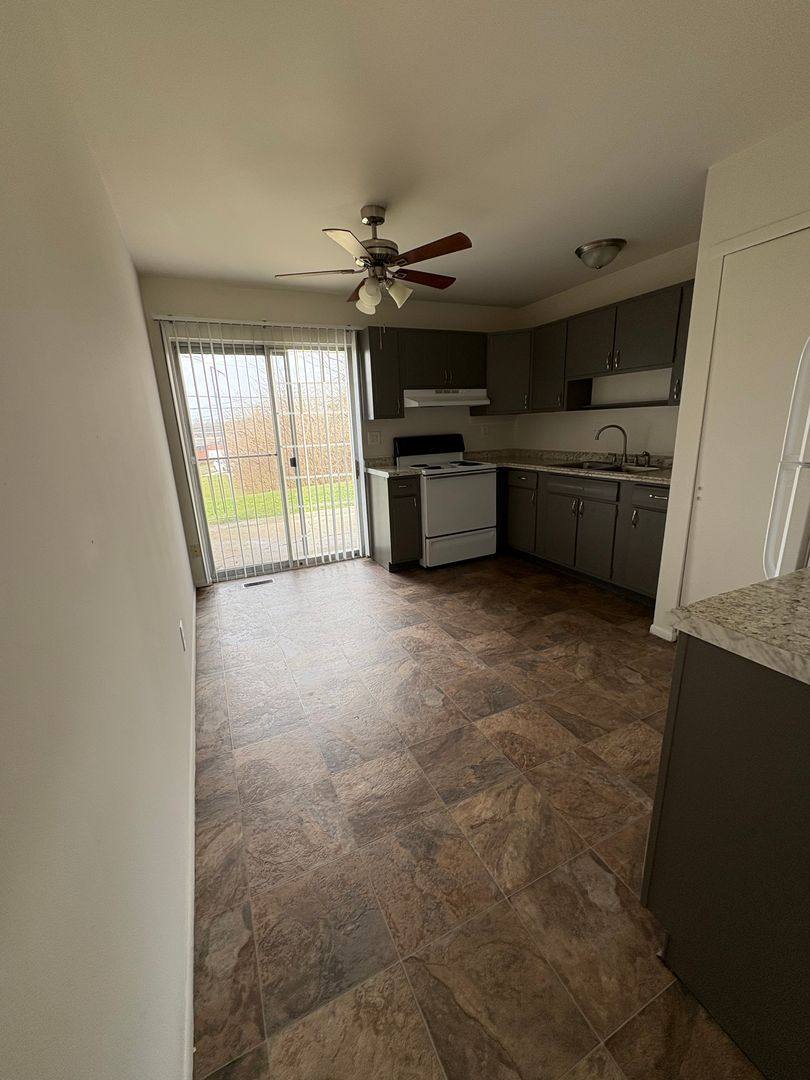 Apartment for rent at 203 Marwood Court, Miamisburg, OH 45342