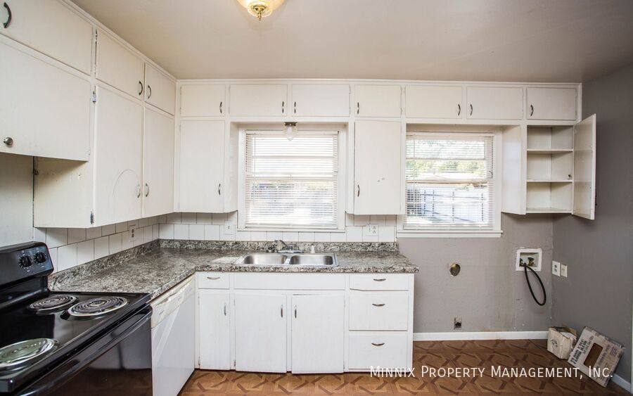 House for rent at 4707 42nd St, Lubbock, TX 79414