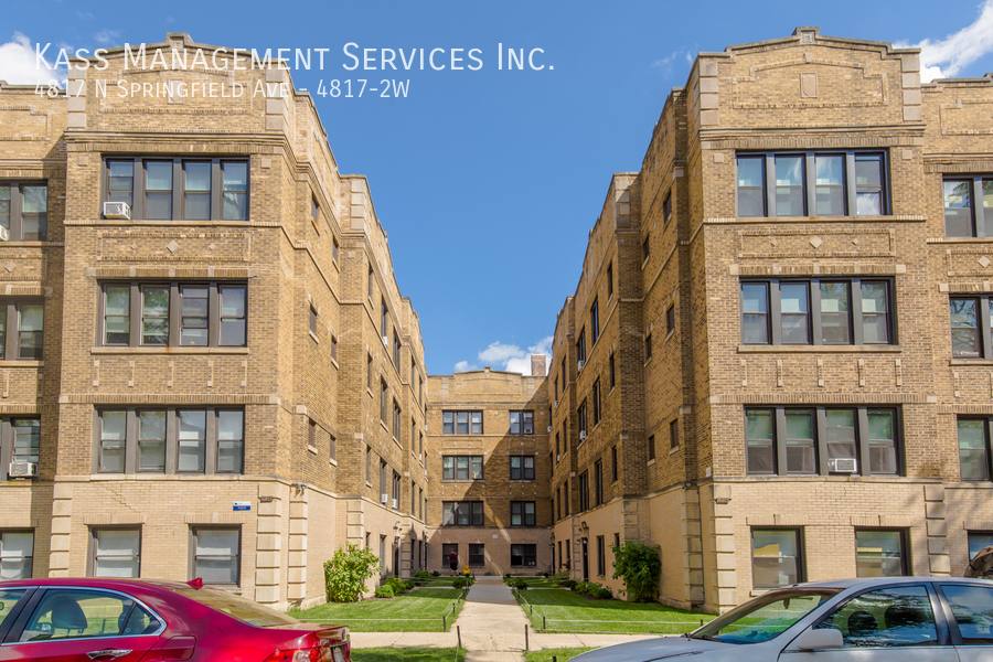 Apartment for rent at 4817 N Springfield Ave #2W, Chicago, IL 60625