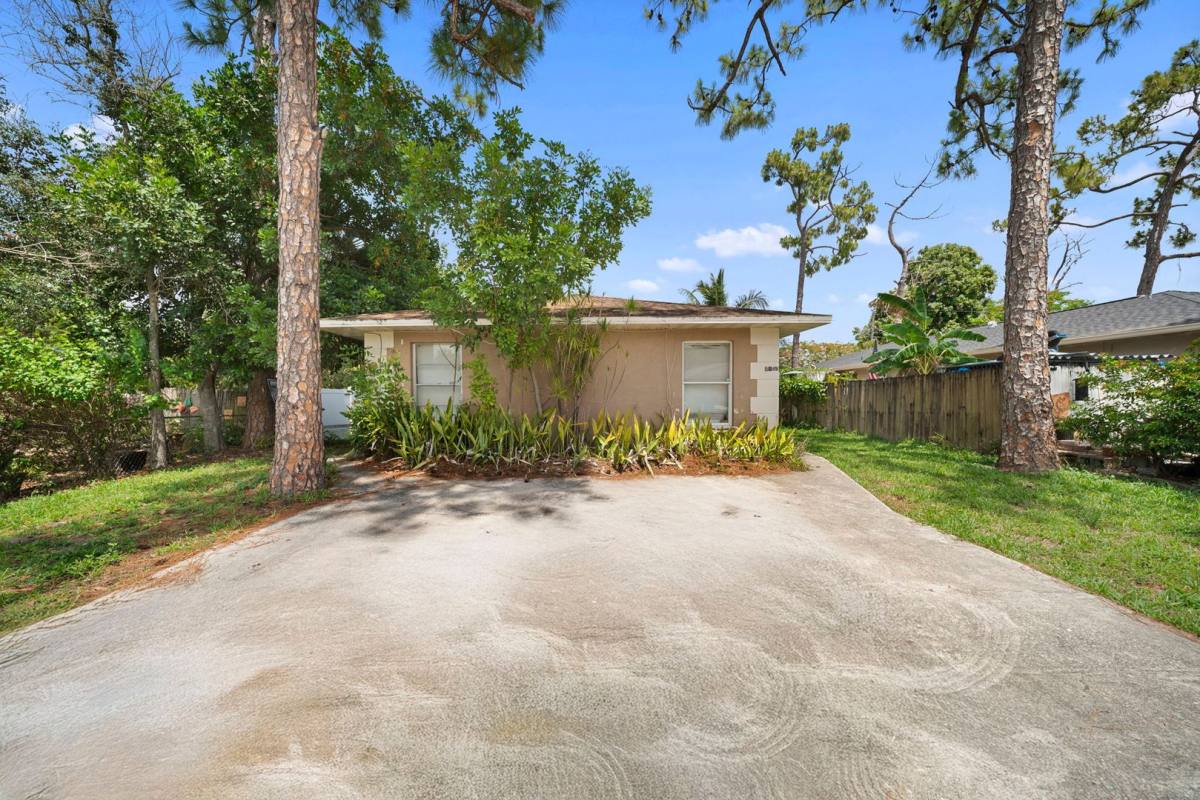 Apartment for rent at 5447-5449 10th Ave, Fort Myers, FL 33907