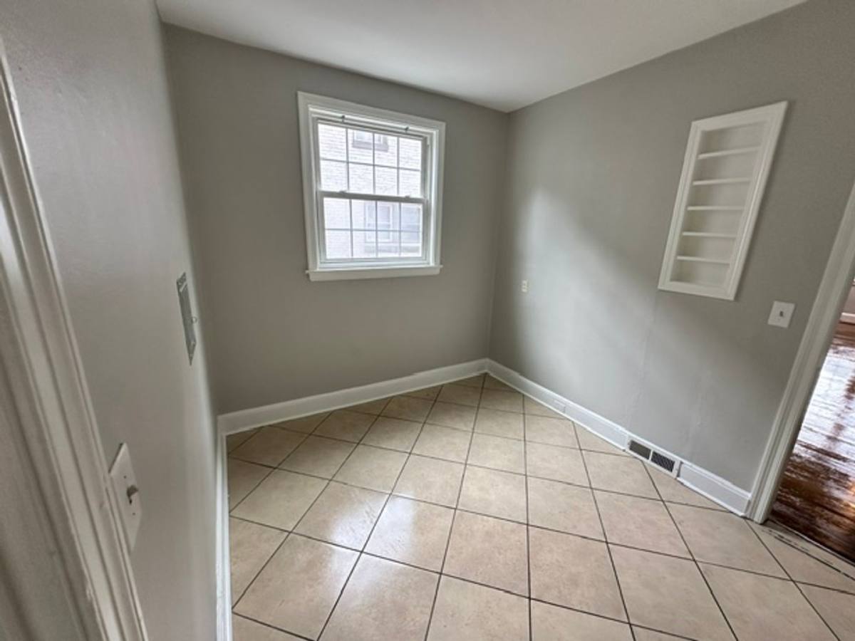 Apartment for rent at 2209 2211 Blossom St, Columbia, SC 29205