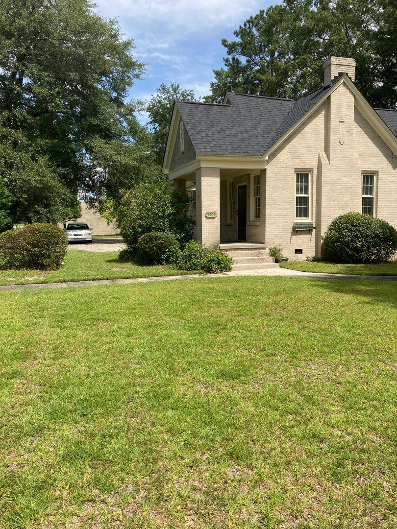 Apartment for rent at 3401 3403 Blossom St, Columbia, SC 29205