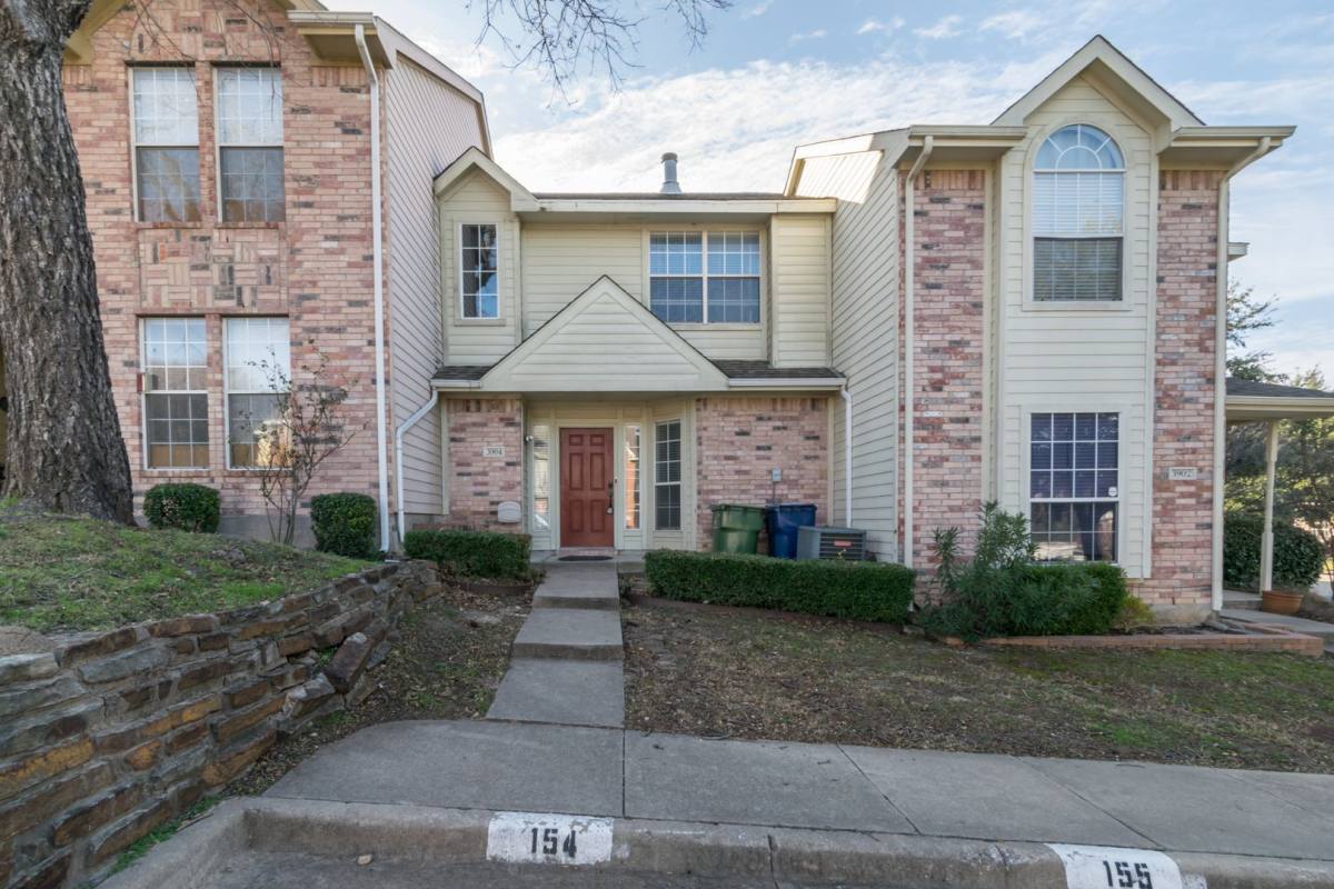 Townhouse for rent at 3904 Brandon Park Dr, Garland, TX 75044