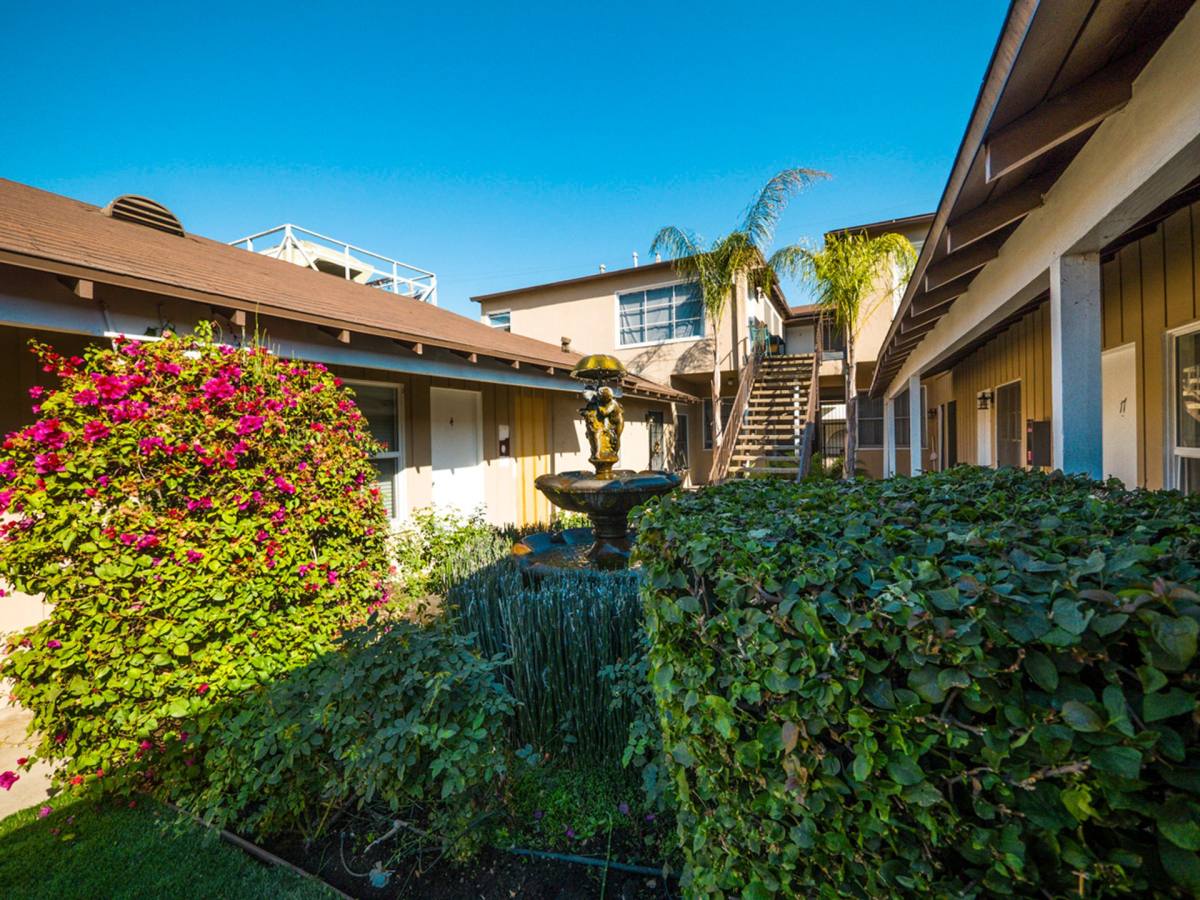 Apartment for rent at 3742 Motor Ave, Los Angeles, CA 90034
