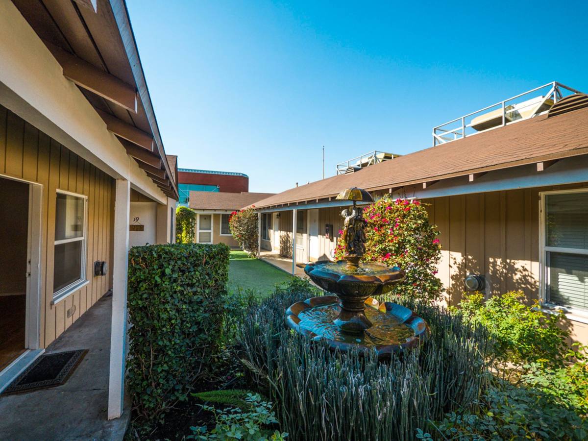 Apartment for rent at 3742 Motor Ave, Los Angeles, CA 90034