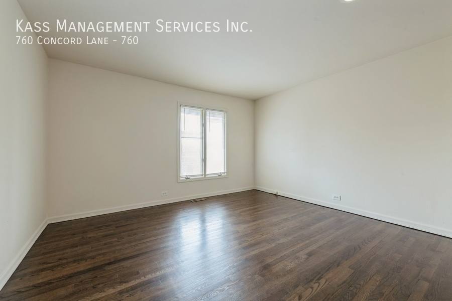 Townhouse for rent at 760 Concord Lane #760, Barrington, IL 60010