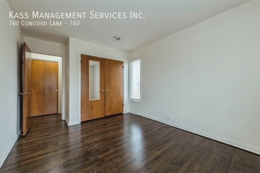 Townhouse for rent at 760 Concord Lane #760, Barrington, IL 60010