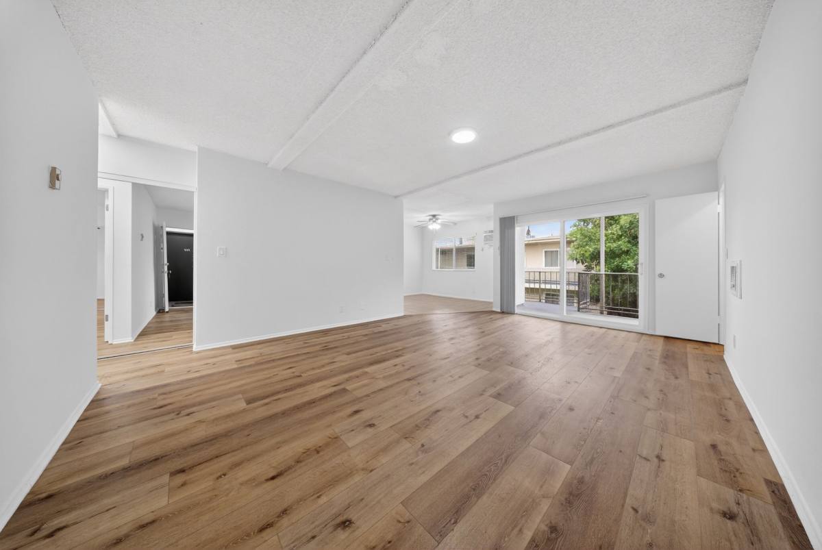 Apartment for rent at 20317 Saticoy St, Winnetka, CA 91306