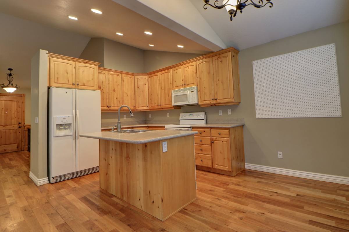 House for rent at 689 W 1310 N, Lehi, UT 84043