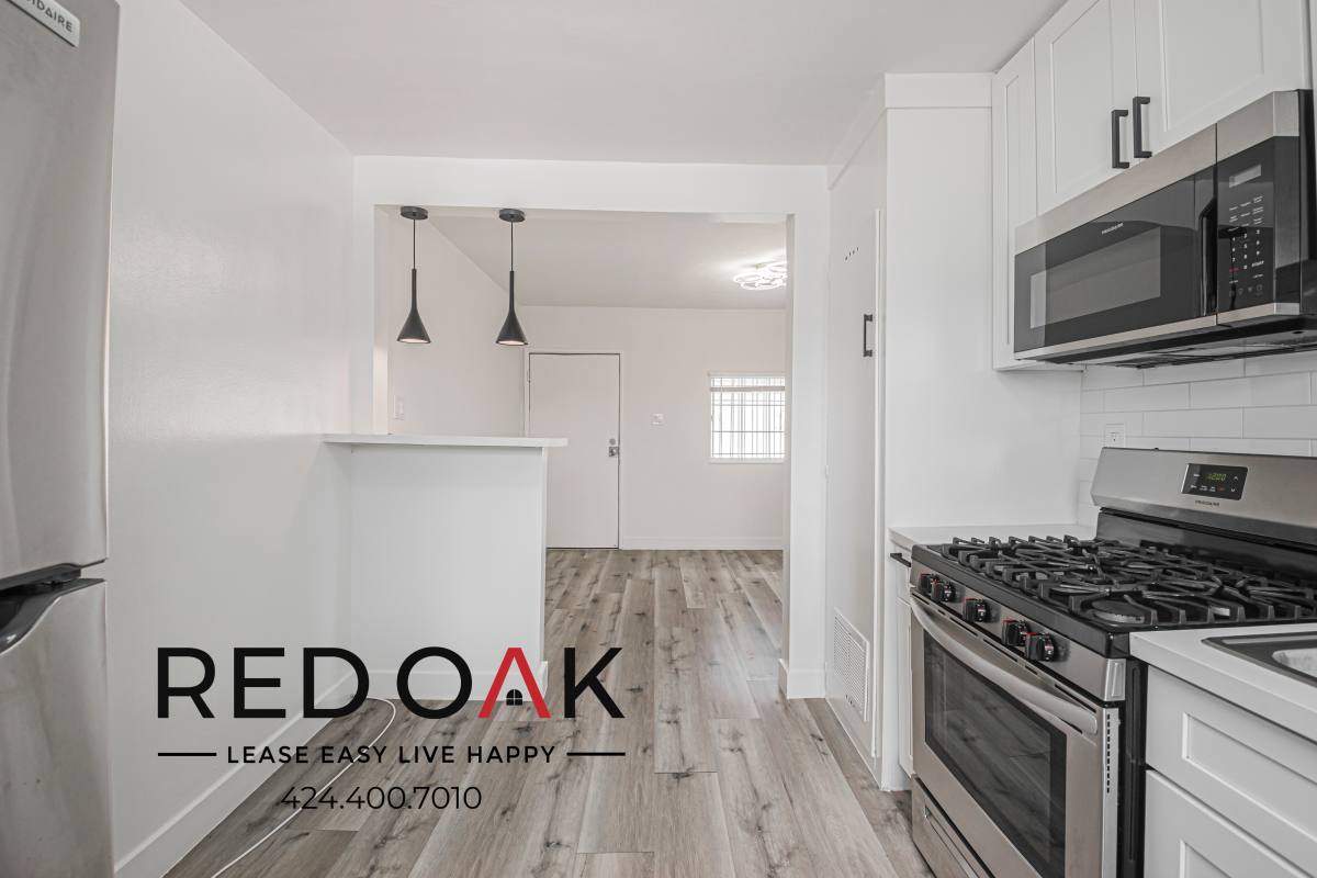 Condo for rent at 7924 S Main St #4, Los Angeles, CA 90003