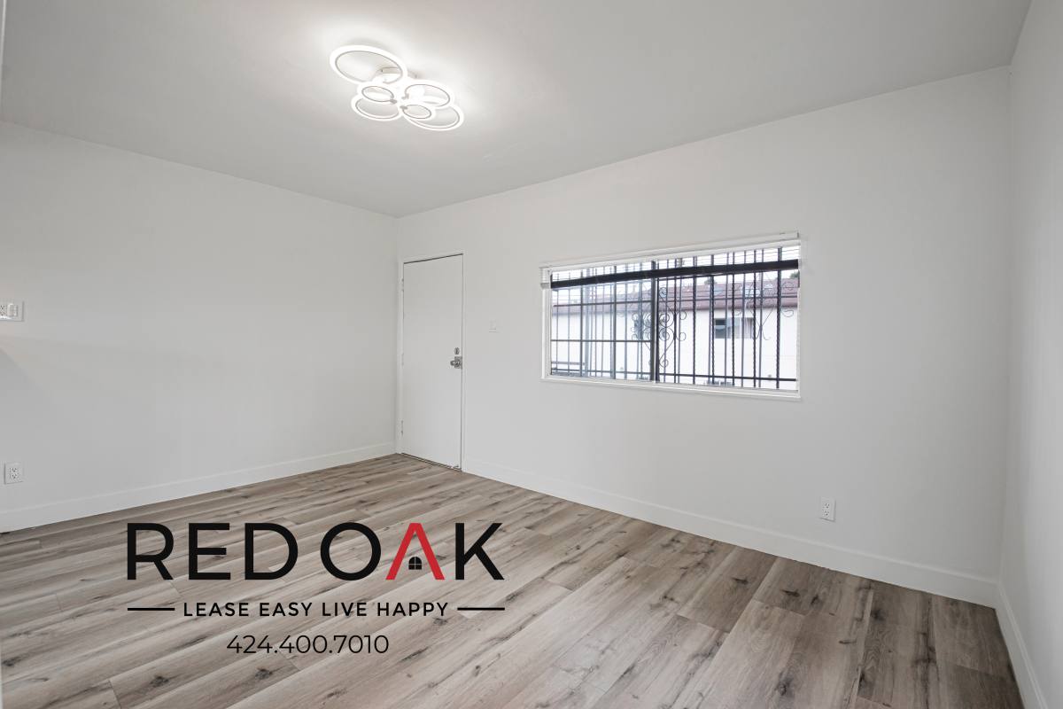 Condo for rent at 7924 S Main St #4, Los Angeles, CA 90003