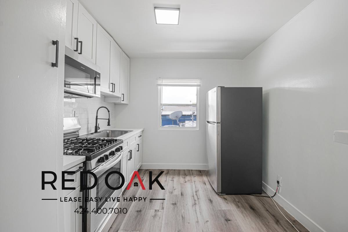 Condo for rent at 7924 S Main St #4, Los Angeles, CA 90003