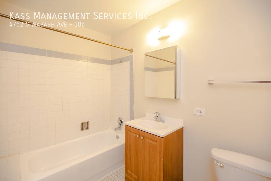 Apartment for rent at 4752 S Wabash Ave #106, Chicago, IL 60615