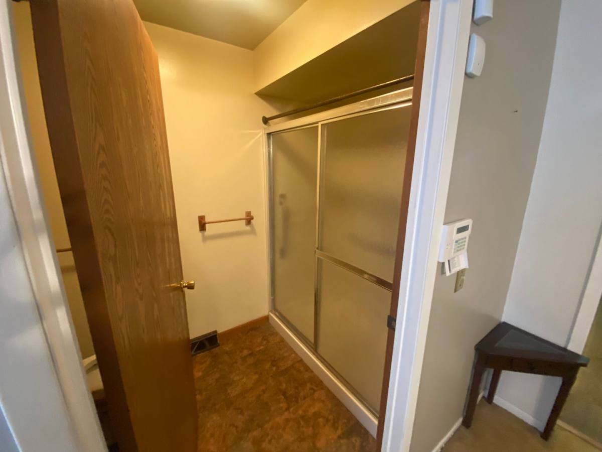 House for rent at 929 Norwood Ave, Toledo, OH 43607