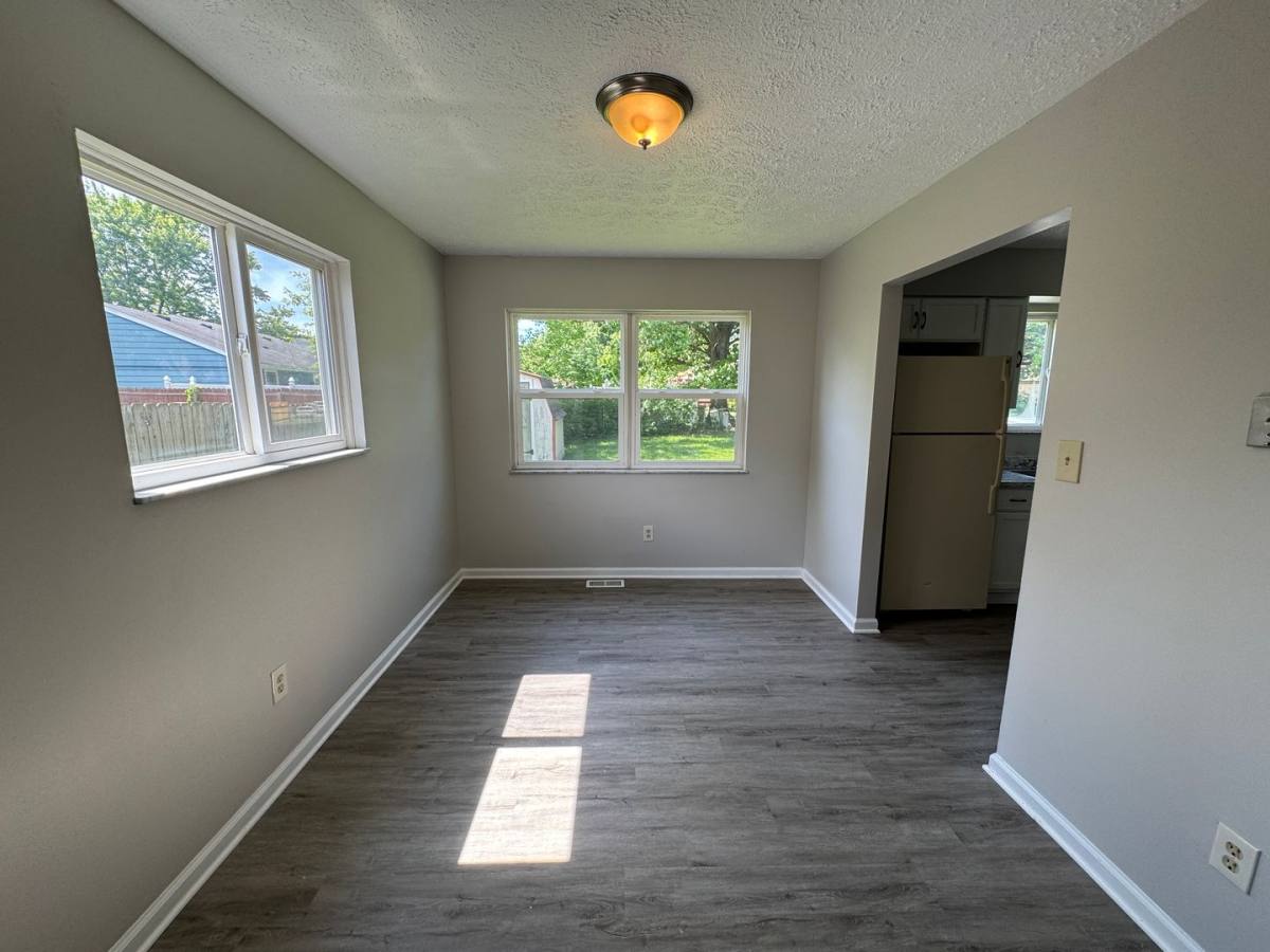House for rent at 9634 Meadowlark Dr, Indianapolis, IN 46235