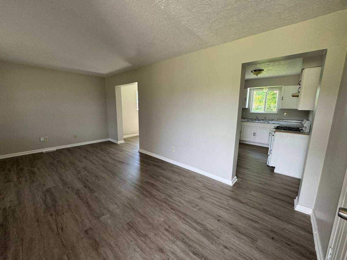 House for rent at 9634 Meadowlark Dr, Indianapolis, IN 46235