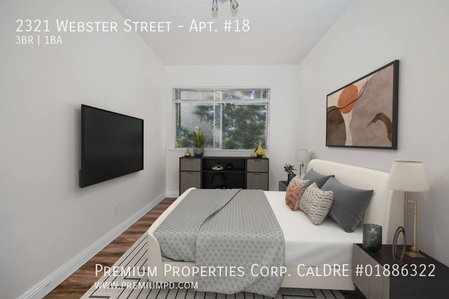 Apartment for rent at 2321 Webster St, Berkeley, CA 94705