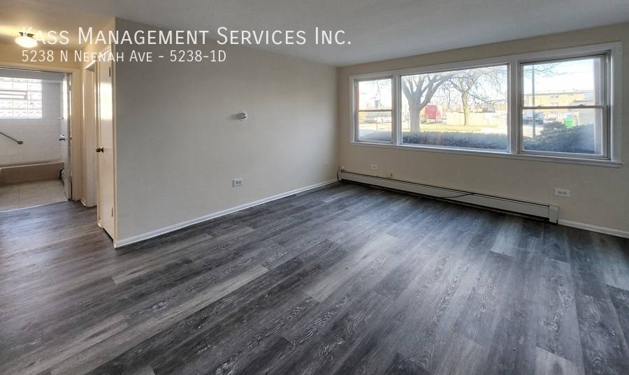 Apartment for rent at 5238 N Neenah Ave #1D, Chicago, IL 60656