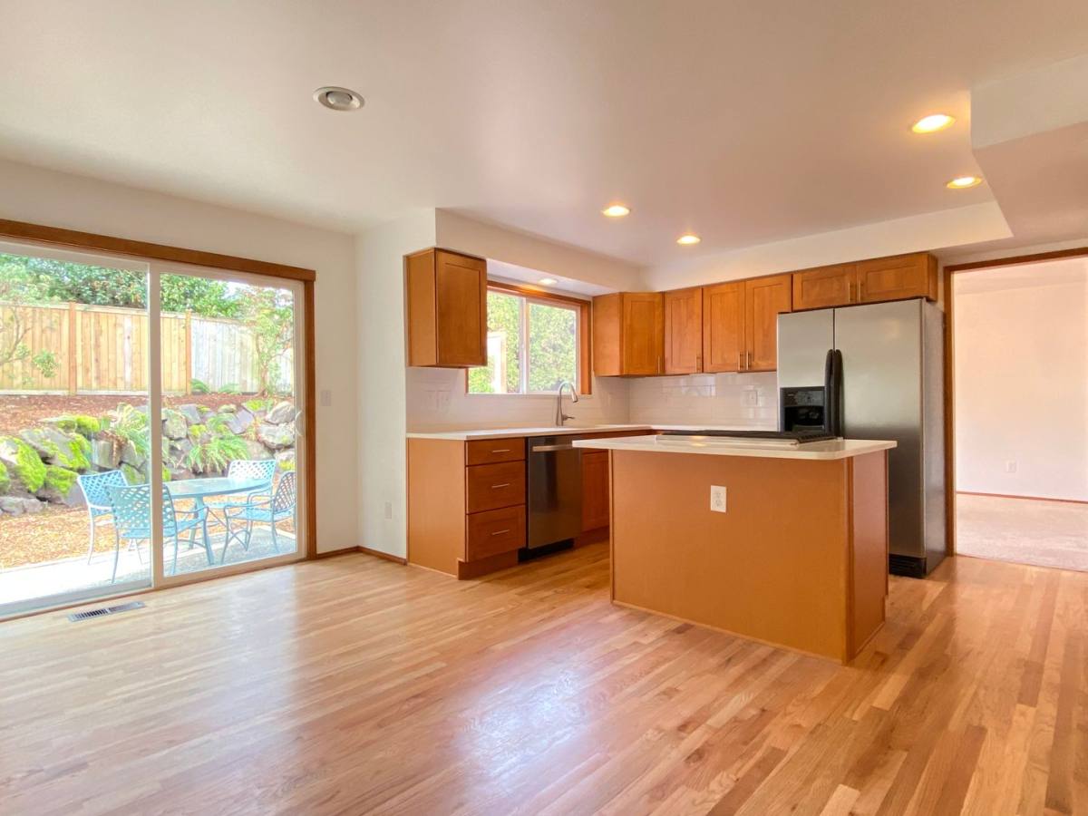 House for rent at 21445 130th Ave SE, Kent, WA 98031