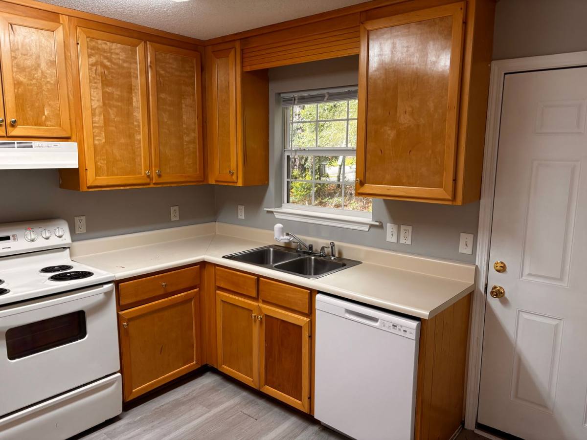 Apartment for rent at 1501 Myrtle St, Valdosta, GA 31601