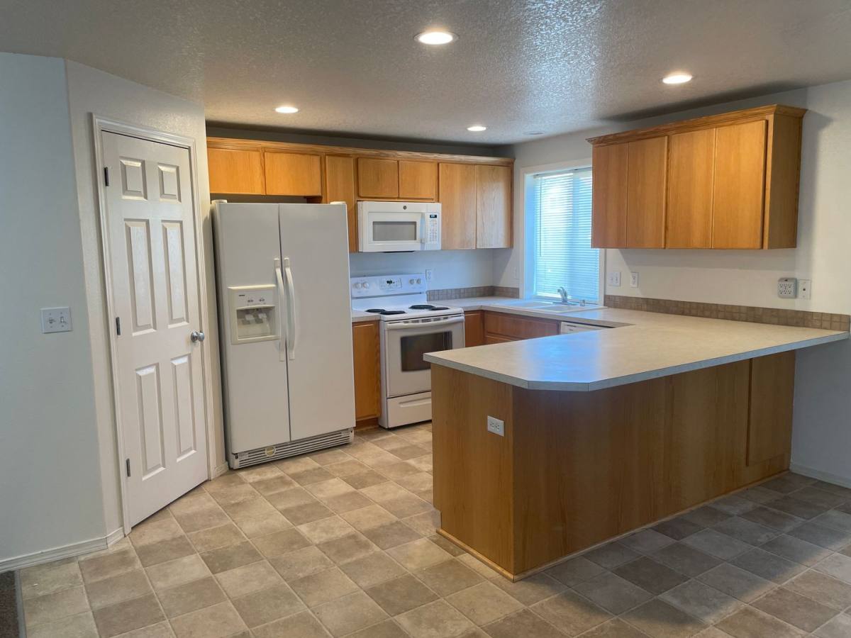 House for rent at 3401 W Mariner Lane, Moses Lake, WA 98837