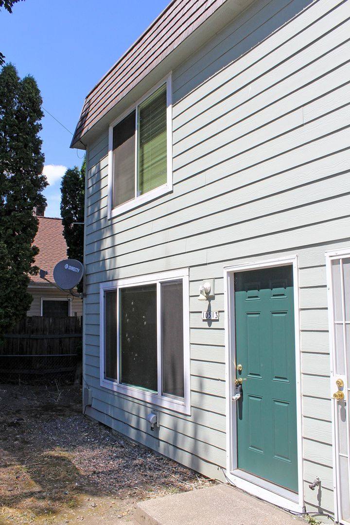 Apartment for rent at 10513 - 10535 NE Fremont St, Portland, OR 97220