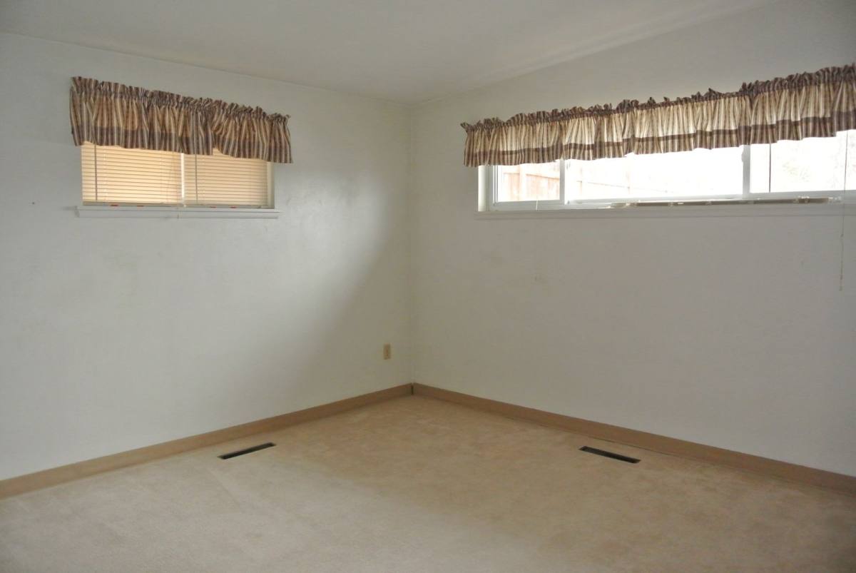 Apartment for rent at 1120 12th St NW, Minot, ND 58703