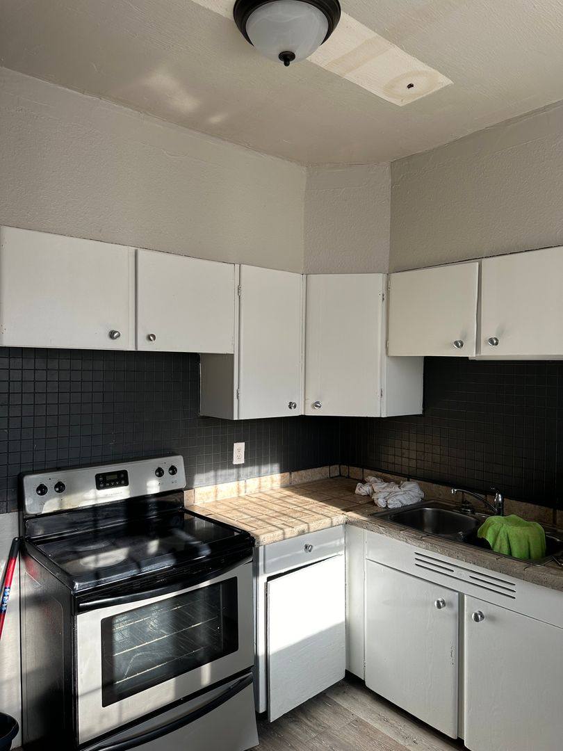Apartment for rent at 706 6th Ave NE, Minot, ND 58703