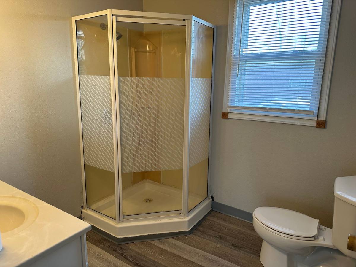 Apartment for rent at 706 6th Ave NE, Minot, ND 58703