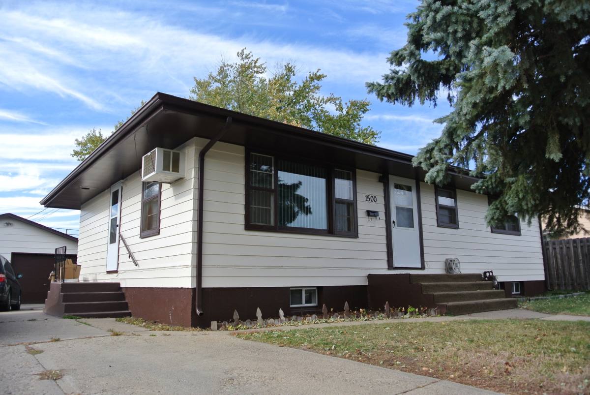 Apartment for rent at 1500 S Main St, Minot, ND 58701