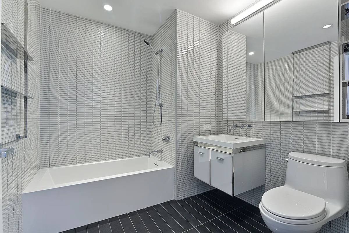 Apartment for rent at 252 S St, New York, NY 10002