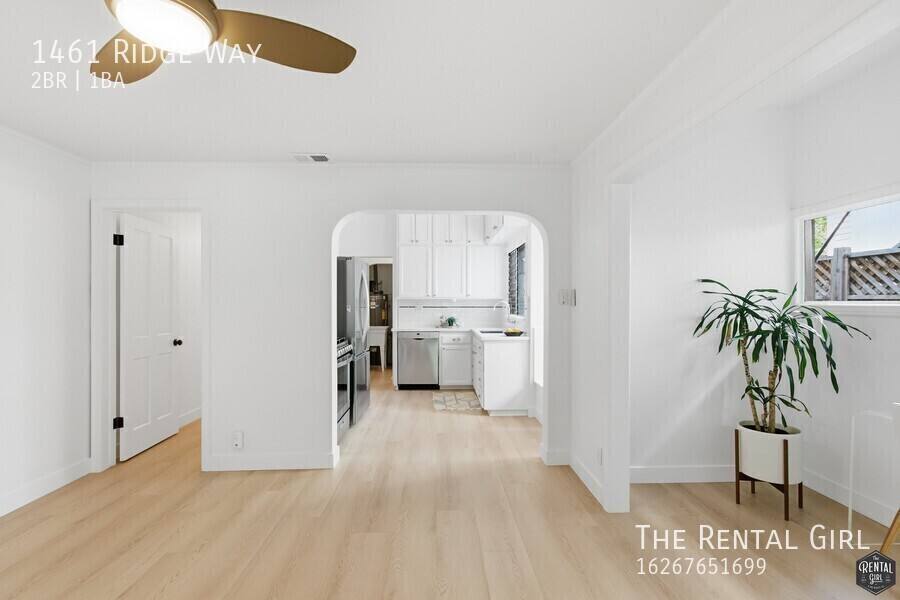 Apartment for rent at 1461 Ridge Way, Los Angeles, CA 90026