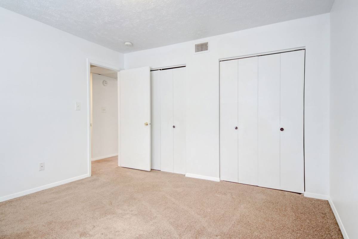 Apartment for rent at 1706 Springfield Rd, Bloomington, IL 61701