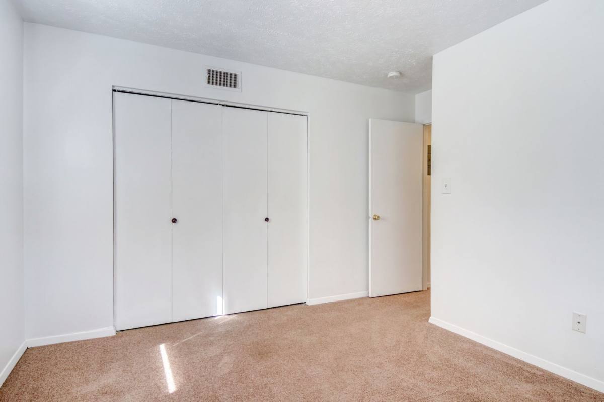 Apartment for rent at 1706 Springfield Rd, Bloomington, IL 61701