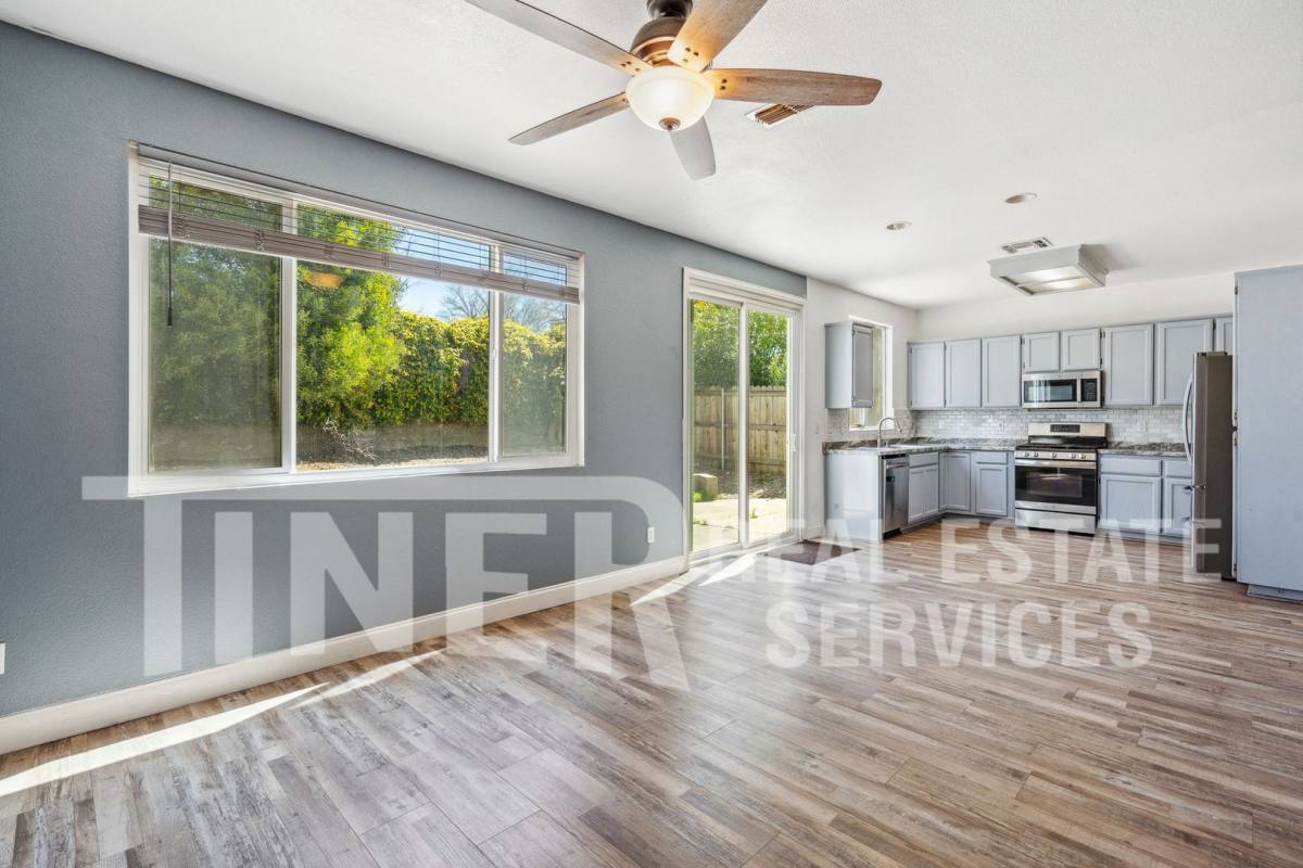 House for rent at 6948 Trailride Way, Citrus Heights, CA 95621