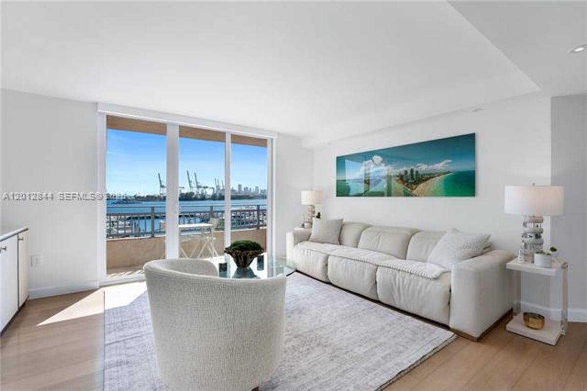 Apartment for rent at 90 Alton Rd, Miami Beach, FL 33139