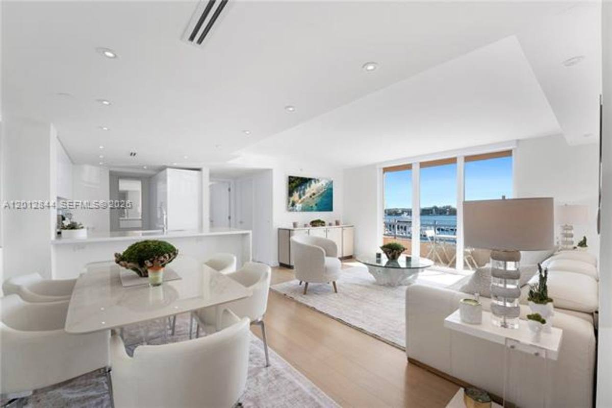 Apartment for rent at 90 Alton Rd, Miami Beach, FL 33139