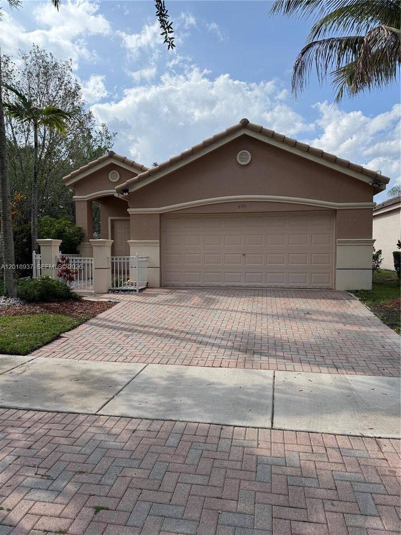 House for rent at 449 Silver Palm Way, Fort Lauderdale, FL 33327