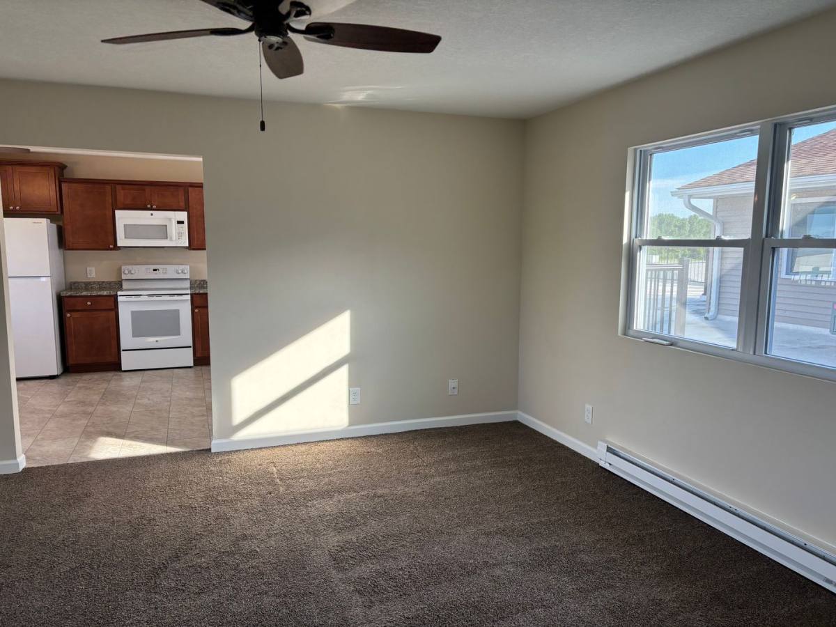 Apartment for rent at 2319 S 19th St, Clinton, IA 52732