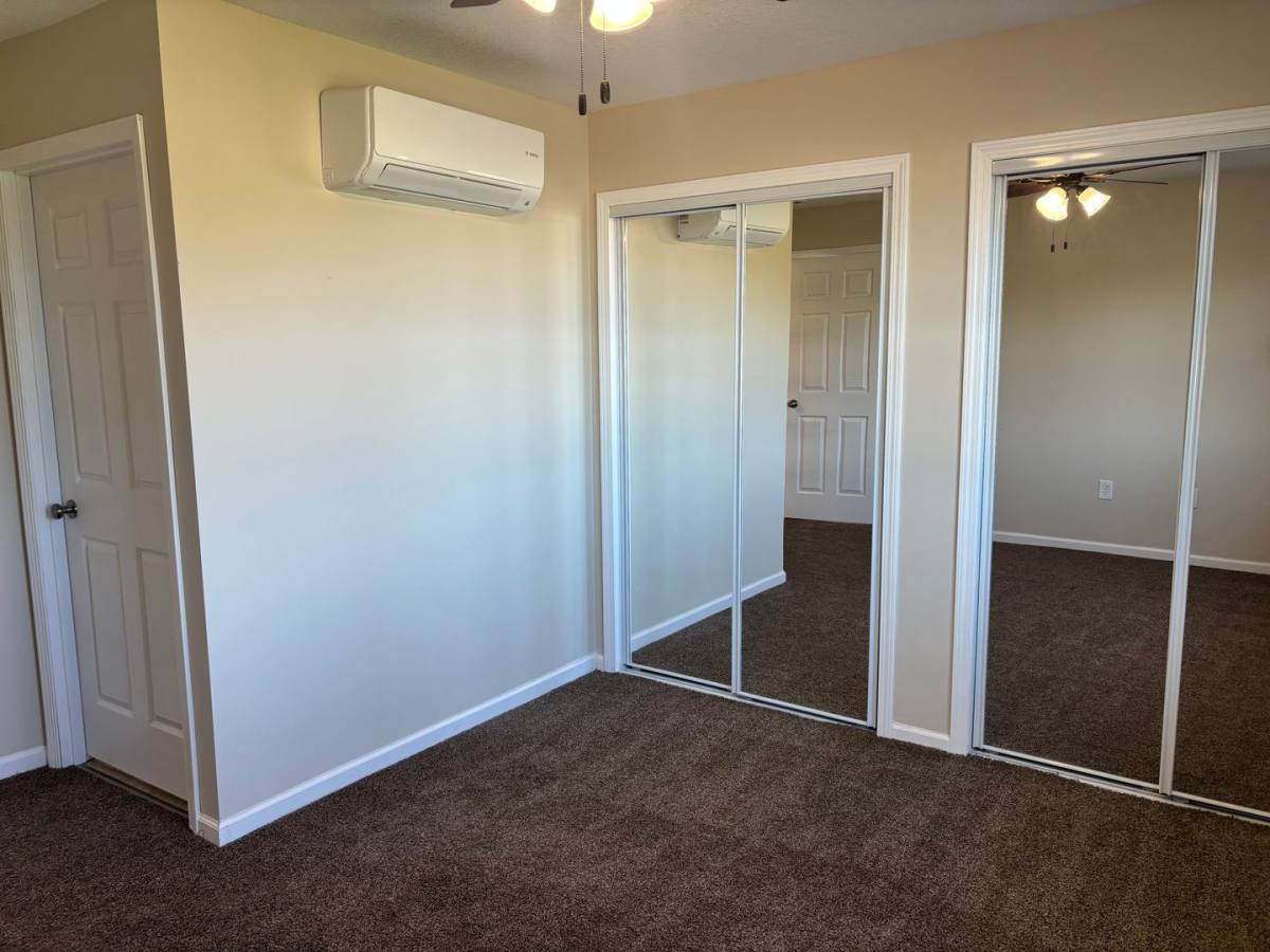 Apartment for rent at 2319 S 19th St, Clinton, IA 52732