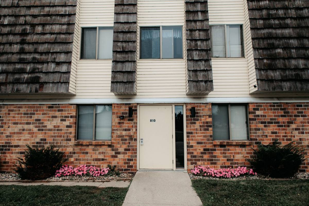 Apartment for rent at 810 E 2nd St, Litchfield, MN 55355