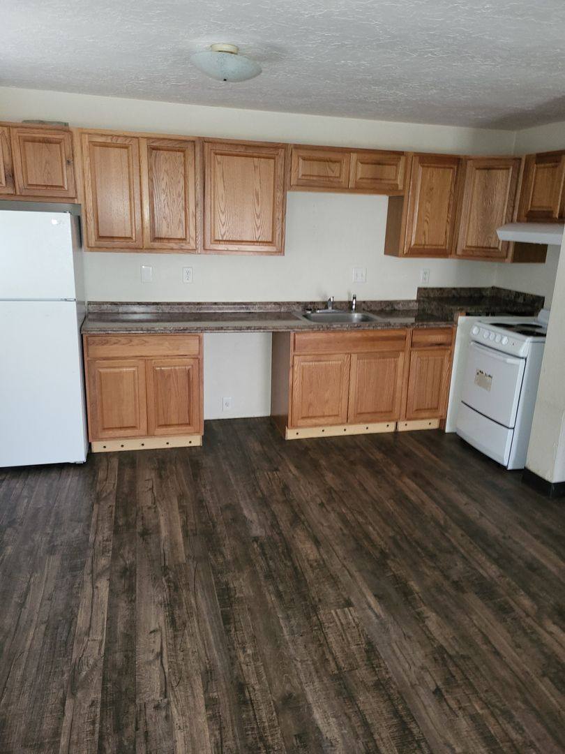 Apartment for rent at 385 E Cherry Ave, Hermiston, OR 97838