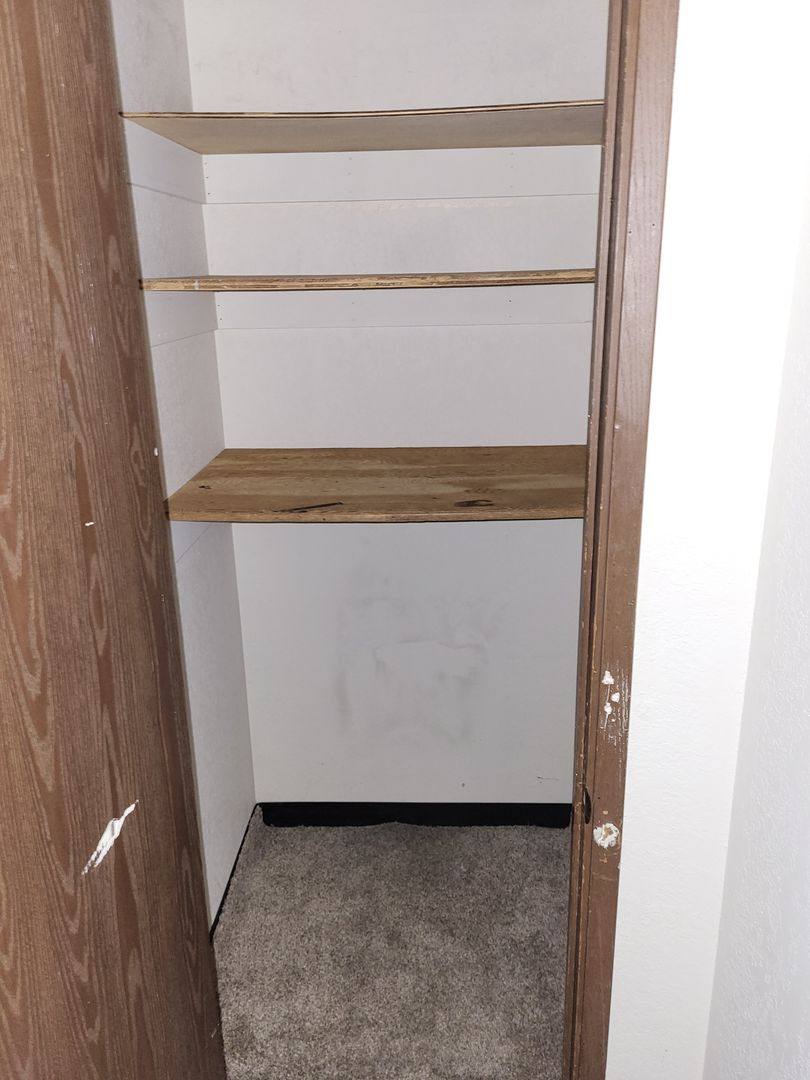 Apartment for rent at 385 E Cherry Ave, Hermiston, OR 97838