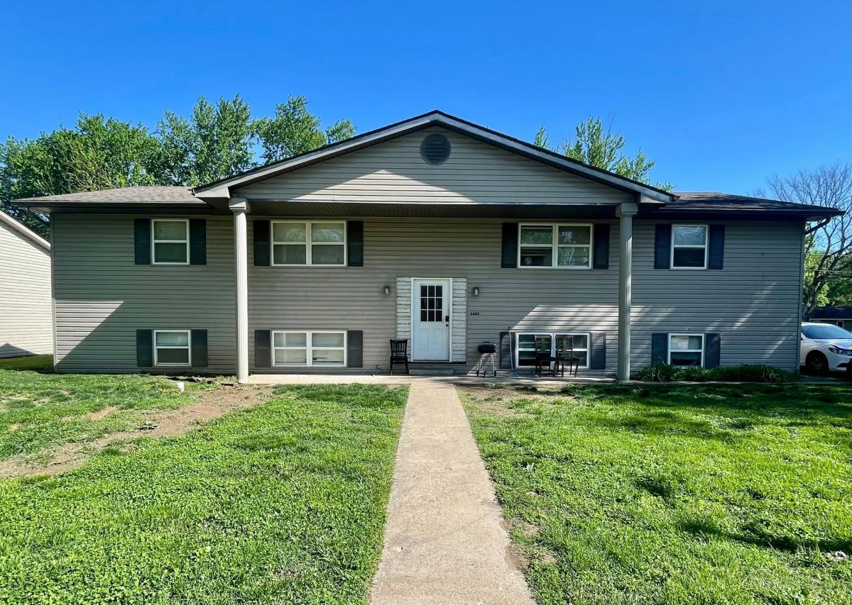Apartment for rent at 4453 Bellview Dr, Columbia, MO 65203