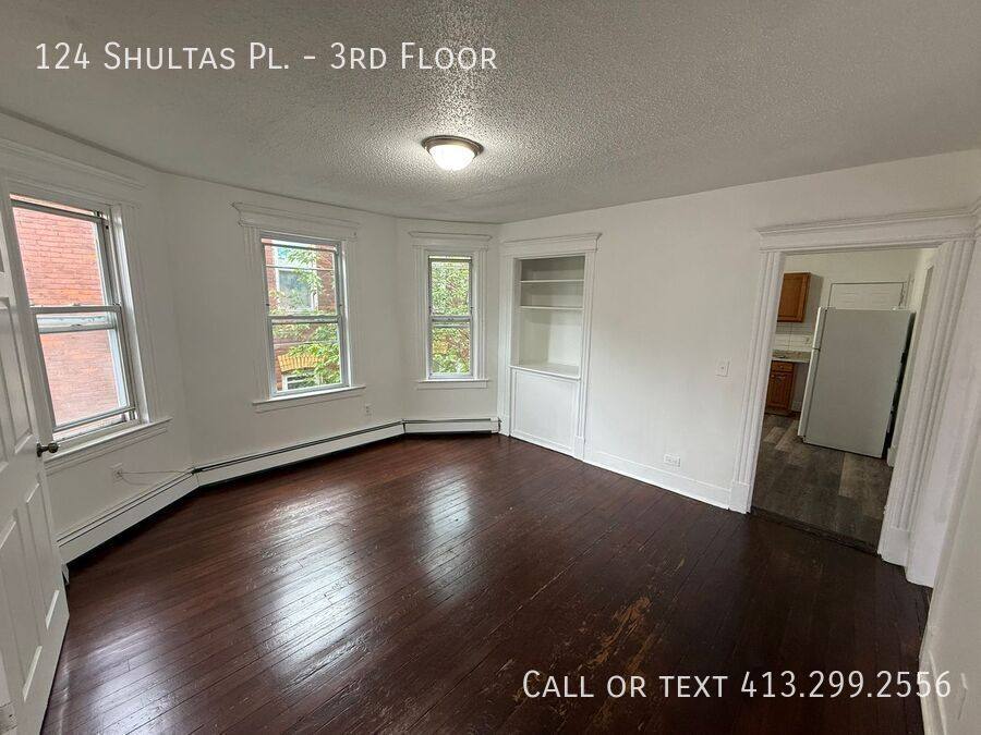 Apartment for rent at 124 Shultas Place - 3rd Floor, Hartford, CT 06114